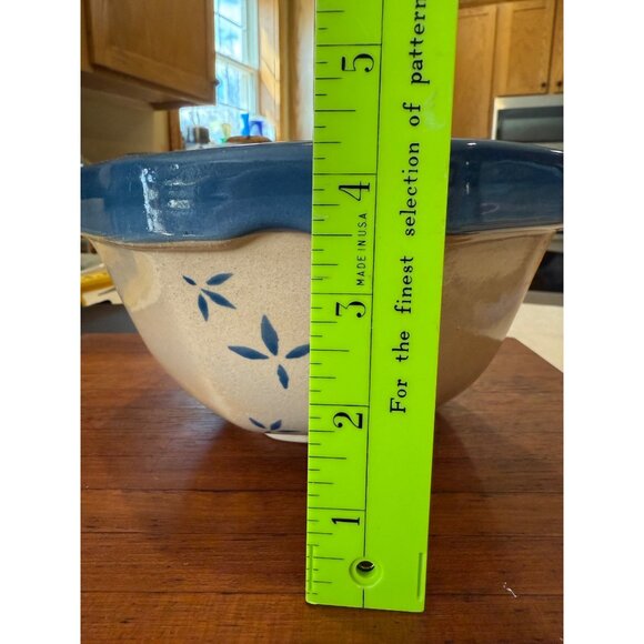 Stoneware Pottery Bowl Serving Dish Cream/Blue inside Blue Flowers Cottage Core - Picture 9 of 10